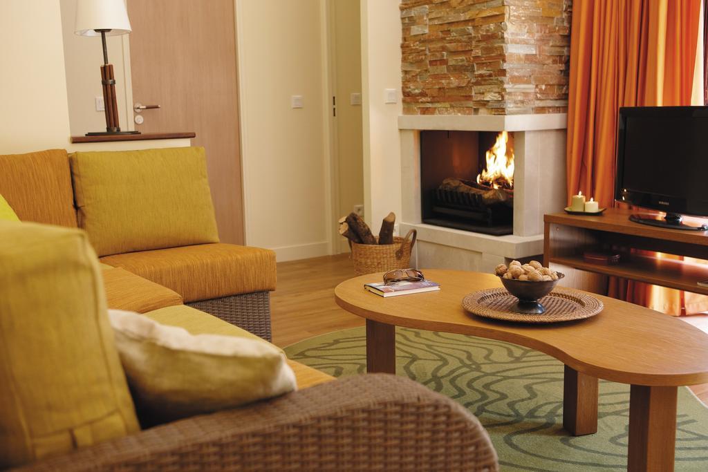 Center Parcs Les Trois Forets Атини Екстериор снимка